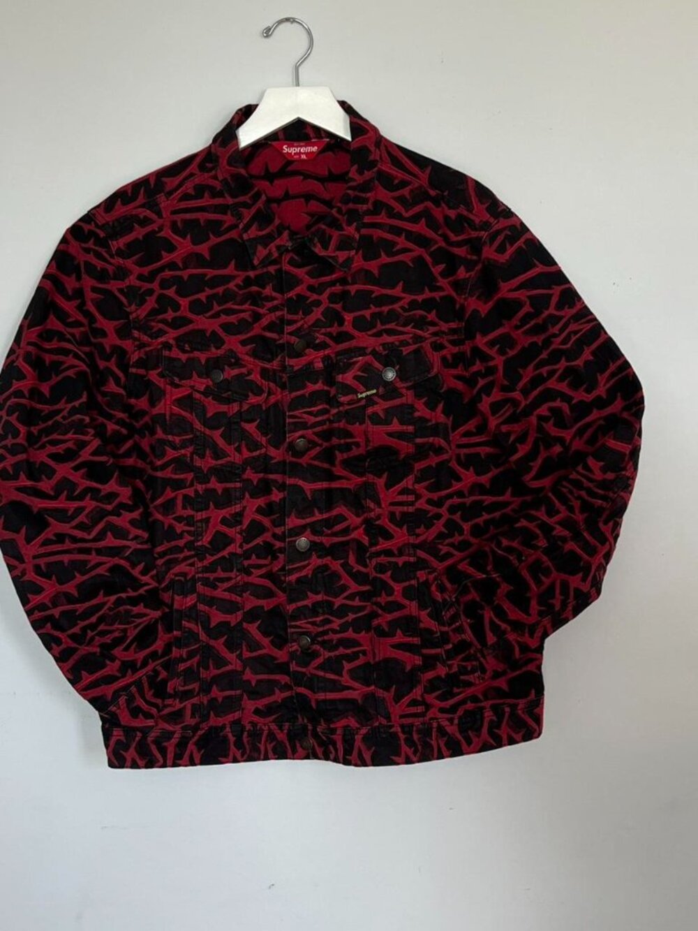Supreme Men's Red and Black Thorn Jacket (FW18) - XL